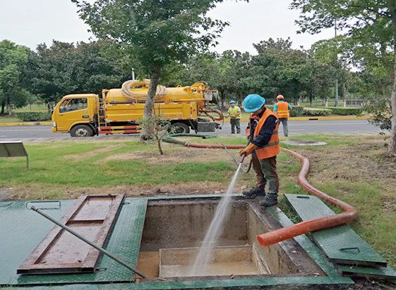 大姚化油池清理